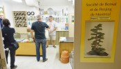Boutique de la Société de bonsaï et de penjing de Montréal, un organisme à but non lucratif dédié à la promotion de l’art du bonsaï